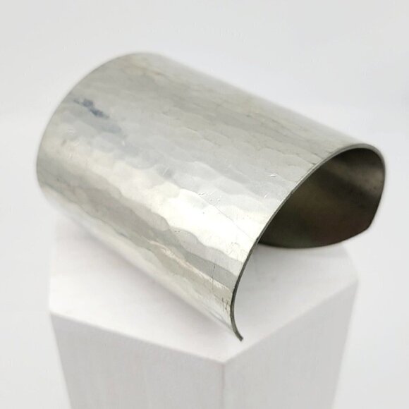 Vintage International Pewter Co 3  Extra Wide Cuff Bracelet Hammered Statement - Picture 5 of 9
